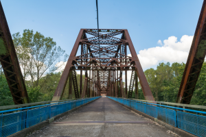 Close view of a large bridge. | St. Louis, MO