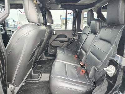 2020 Jeep Wrangler Unlimited Sahara Altitude 4x4