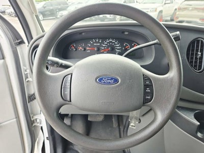 2006 Ford Econoline Cargo Van VAN E-150