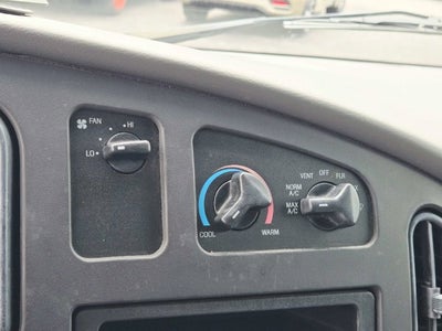 2006 Ford Econoline Cargo Van VAN E-150
