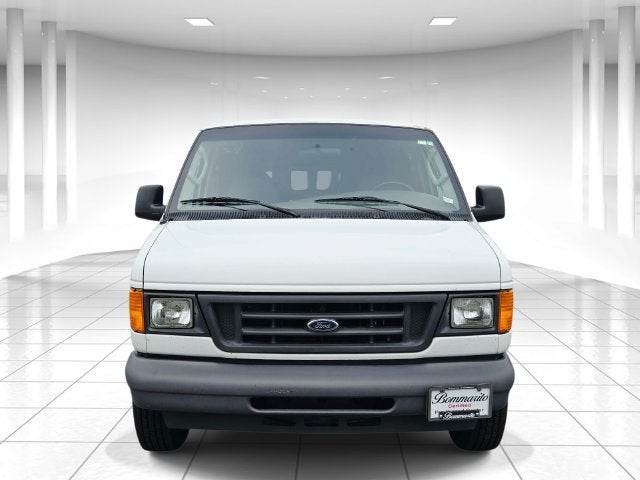 2006 Ford Econoline Cargo Van VAN E-150