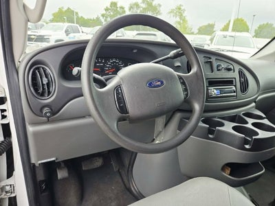 2006 Ford Econoline Cargo Van VAN E-150