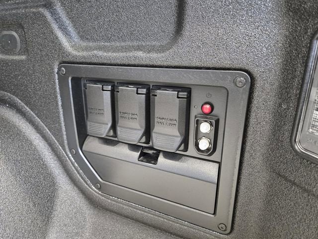 2025 Chevrolet Silverado EV RST - Max Range