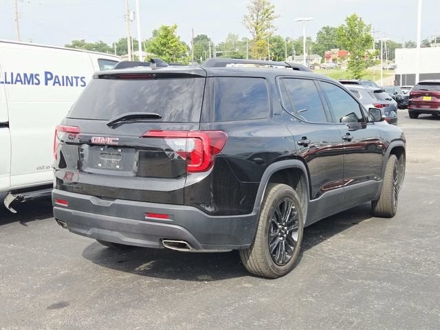 2023 GMC Acadia SLT