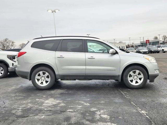 2010 Chevrolet Traverse LT w/2LT