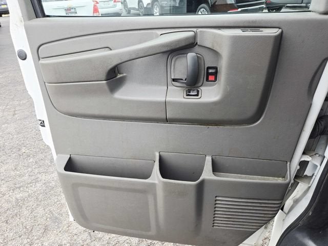 2014 GMC Savana Cargo 2500 Work Van