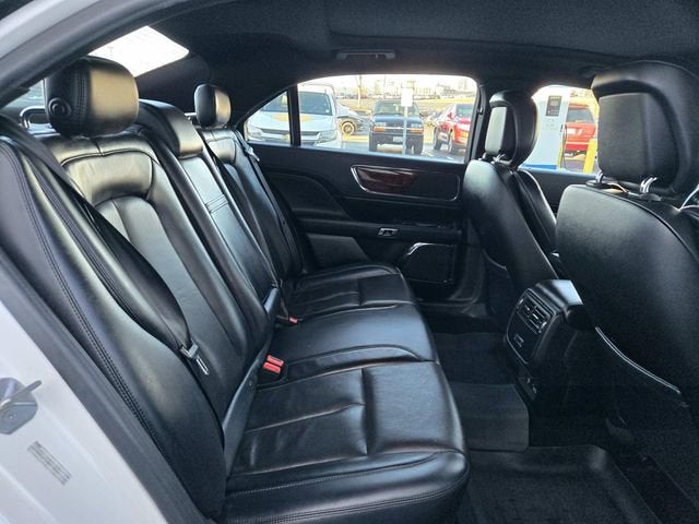 2018 Lincoln Continental Select