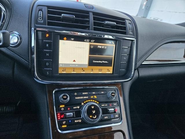 2018 Lincoln Continental Select