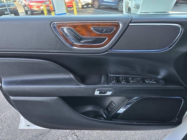 2018 Lincoln Continental Select