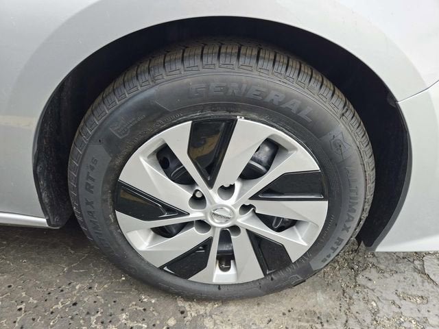 2022 Nissan Altima S FWD