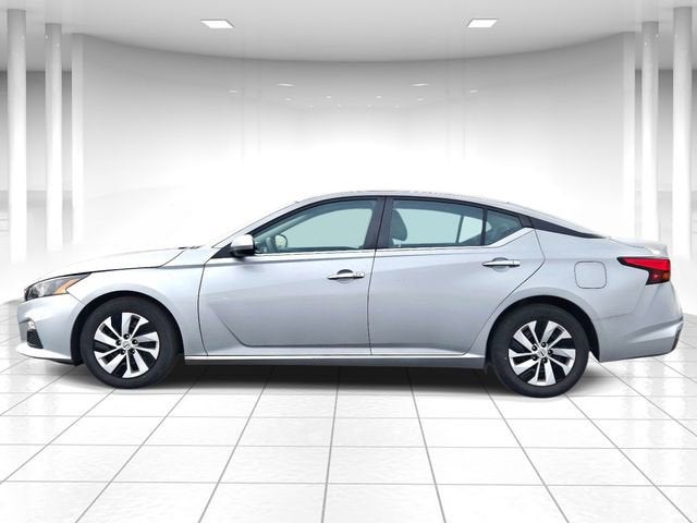 2022 Nissan Altima S FWD