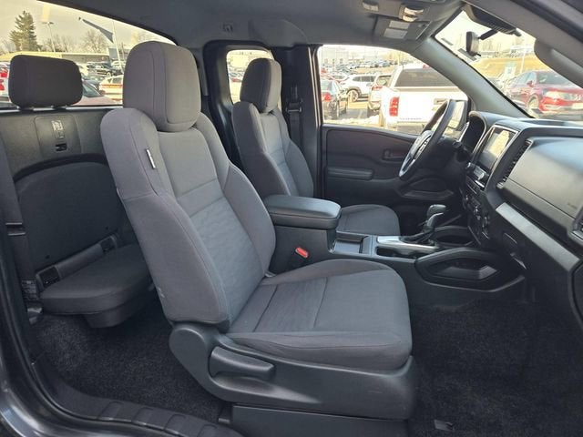 2022 Nissan Frontier S