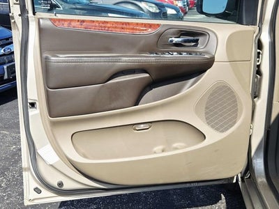 2015 Chrysler Town & Country Touring