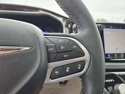 2022 Chrysler Pacifica Limited AWD