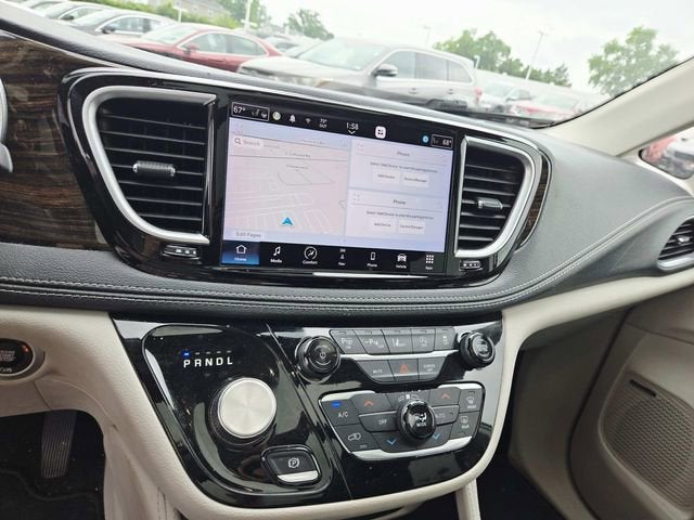 2022 Chrysler Pacifica Limited AWD