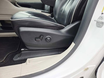 2022 Chrysler Pacifica Limited AWD