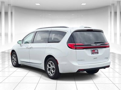 2022 Chrysler Pacifica Limited AWD