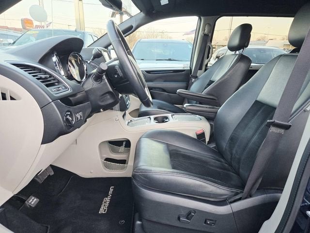 2015 Dodge Grand Caravan SXT Plus