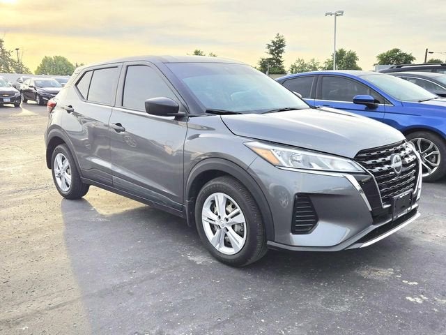 2024 Nissan Kicks S Xtronic CVT