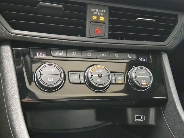 2019 Volkswagen Jetta 1.4T SEL Premium
