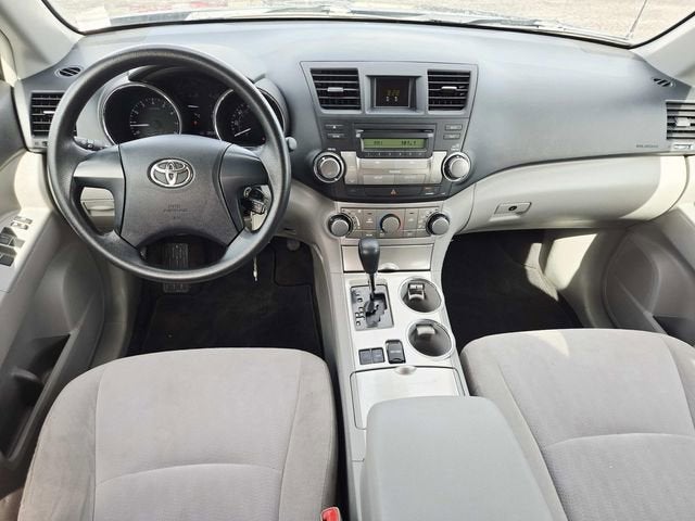 2013 Toyota Highlander Base Plus