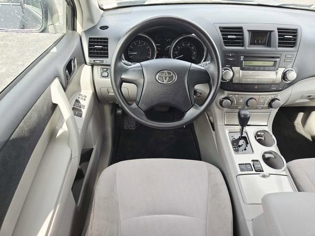 2013 Toyota Highlander Base Plus
