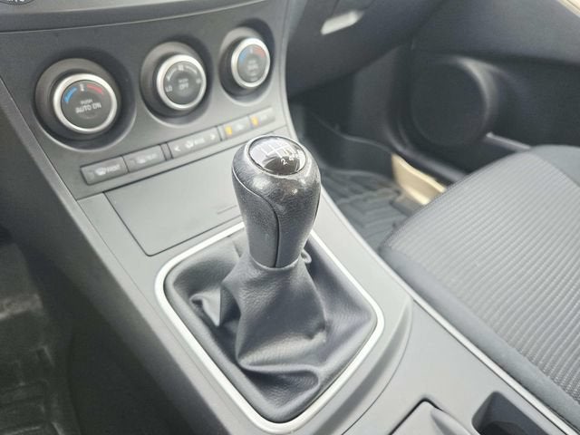 2013 Mazda Mazda3 Hatchback i Touring