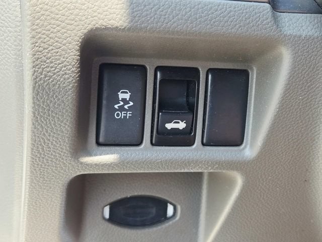 2012 INFINITI G25x x