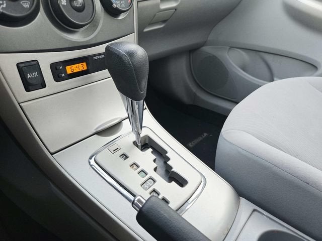 2011 Toyota Corolla LE