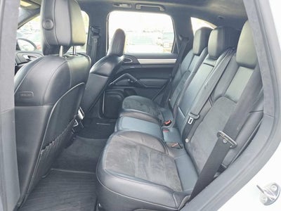 2014 Porsche Cayenne GTS