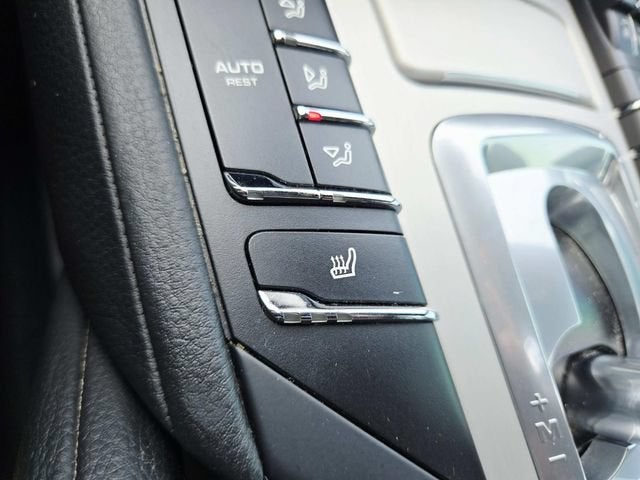 2014 Porsche Cayenne GTS