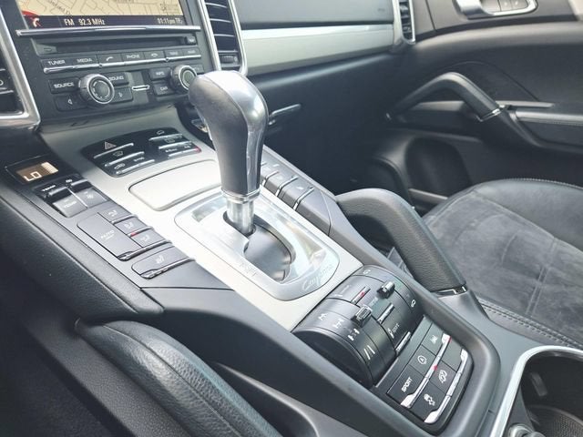 2014 Porsche Cayenne GTS