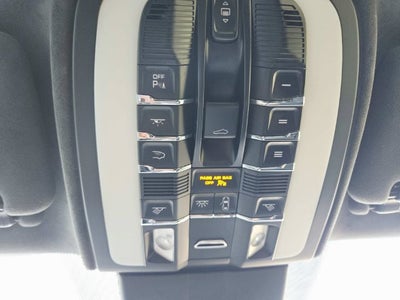 2014 Porsche Cayenne GTS