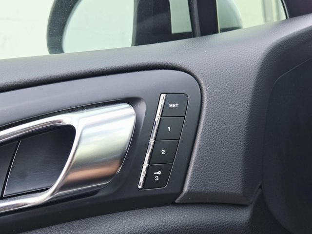 2014 Porsche Cayenne GTS