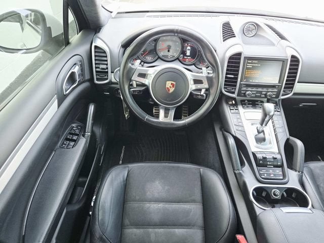 2014 Porsche Cayenne GTS
