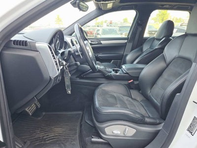 2014 Porsche Cayenne GTS