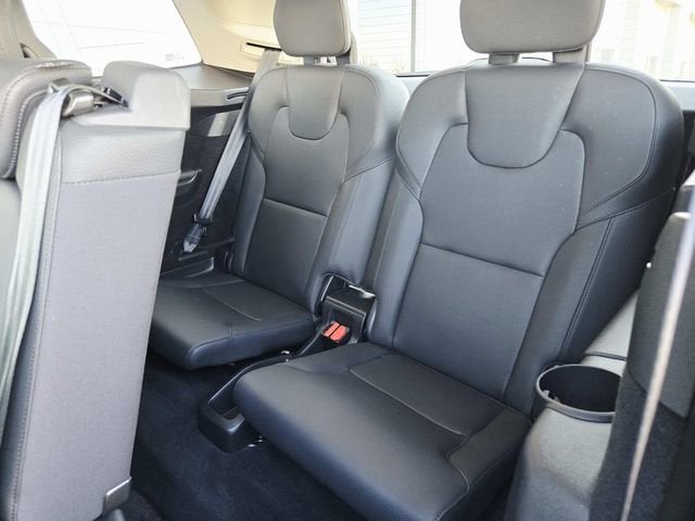 2024 Volvo XC90 Plus Bright Theme