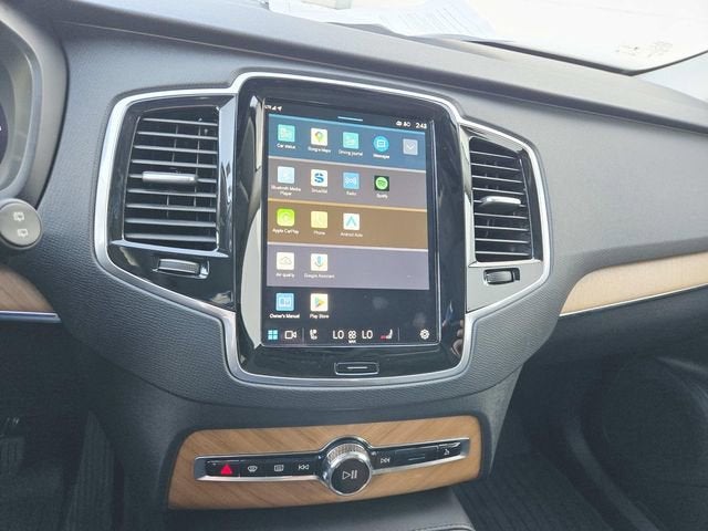 2024 Volvo XC90 Plus Bright Theme